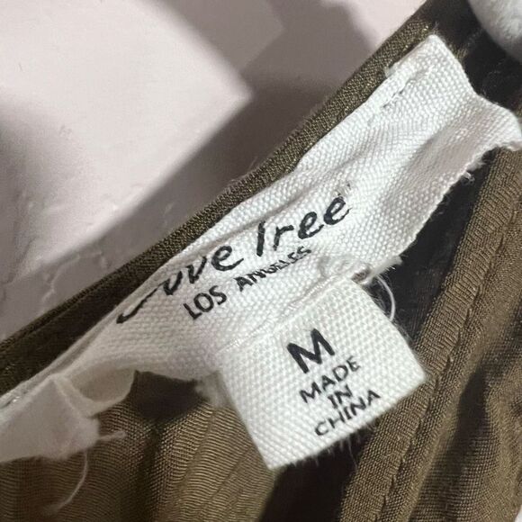 Love Tree Open Shoulder Long Sleeve Romper - Picture 5 of 7